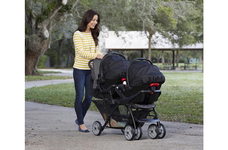 Graco Stadium Duo® Tandem Pushchair - Black/Grey Graco Stadium Duo® Tandem Pushchair - Black/Grey