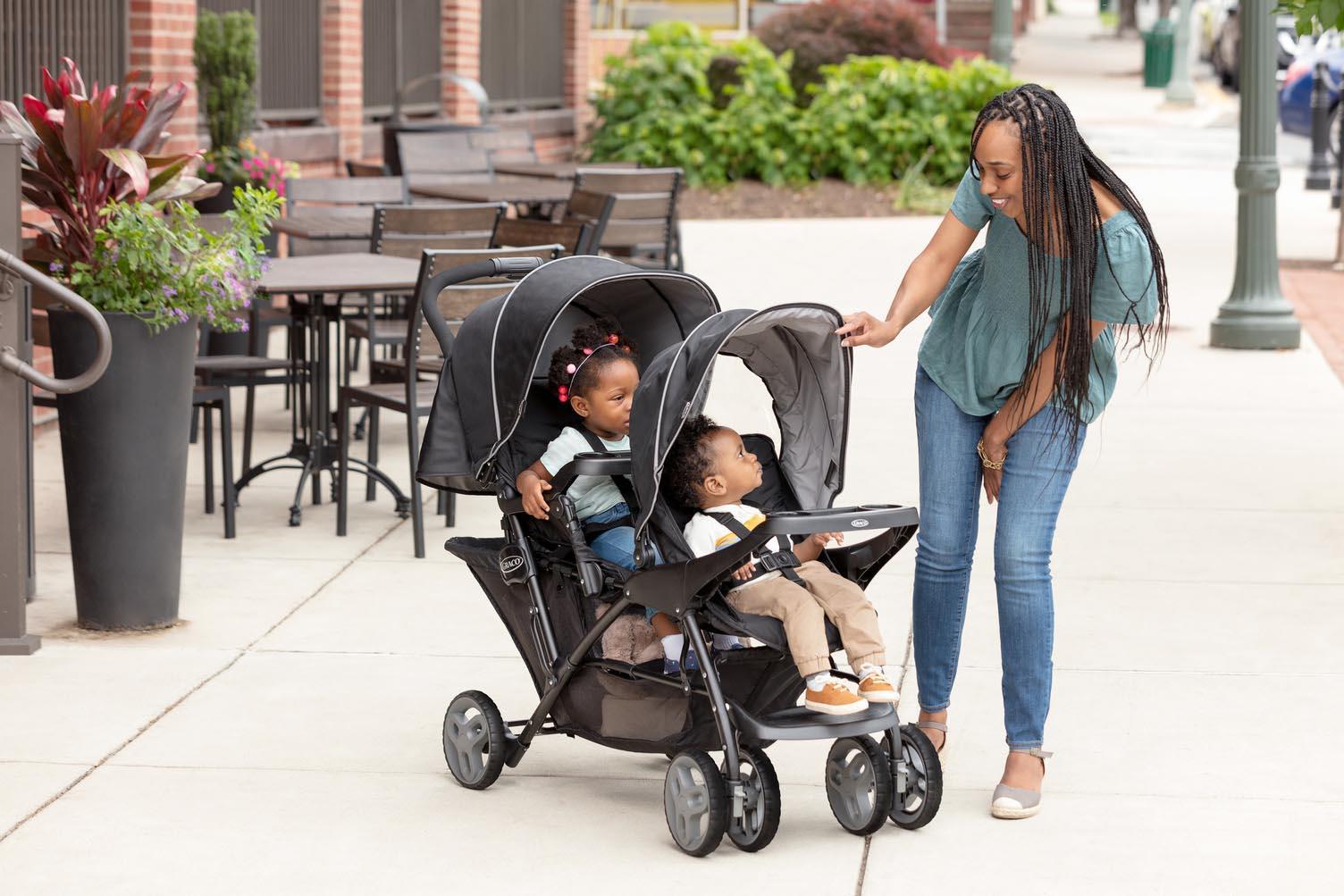 Graco Stadium Duo® Tandem Pushchair - Black/Grey