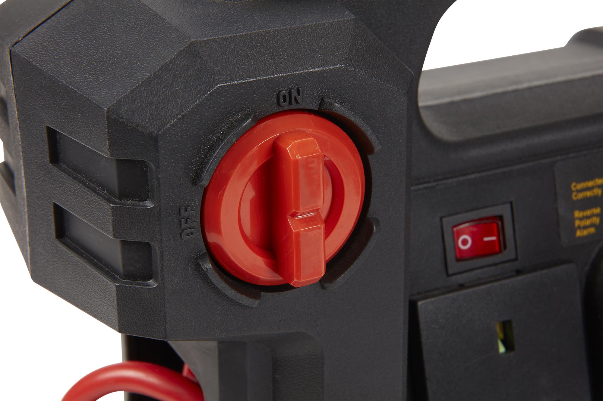 Halfords 6-in-1 Jump Starter Power Pack