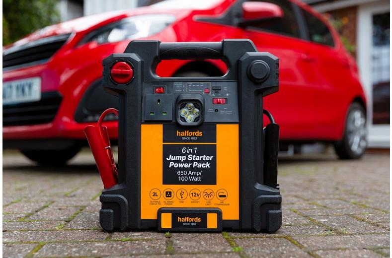 Halfords 6-in-1 Jump Starter Power Pack Halfords 6-in-1 Jump Starter Power Pack