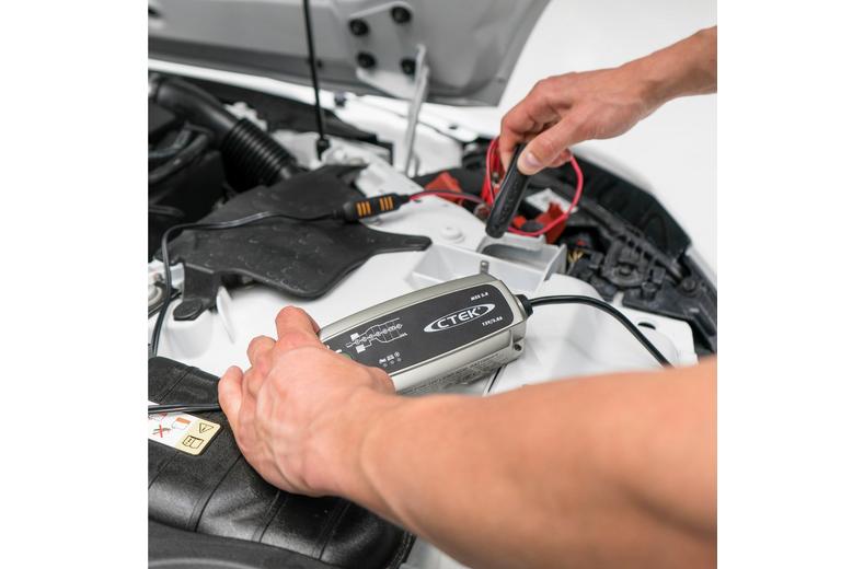 CTEK MXS 3.8 UK Battery Charger CTEK MXS 3.8 UK Battery Charger
