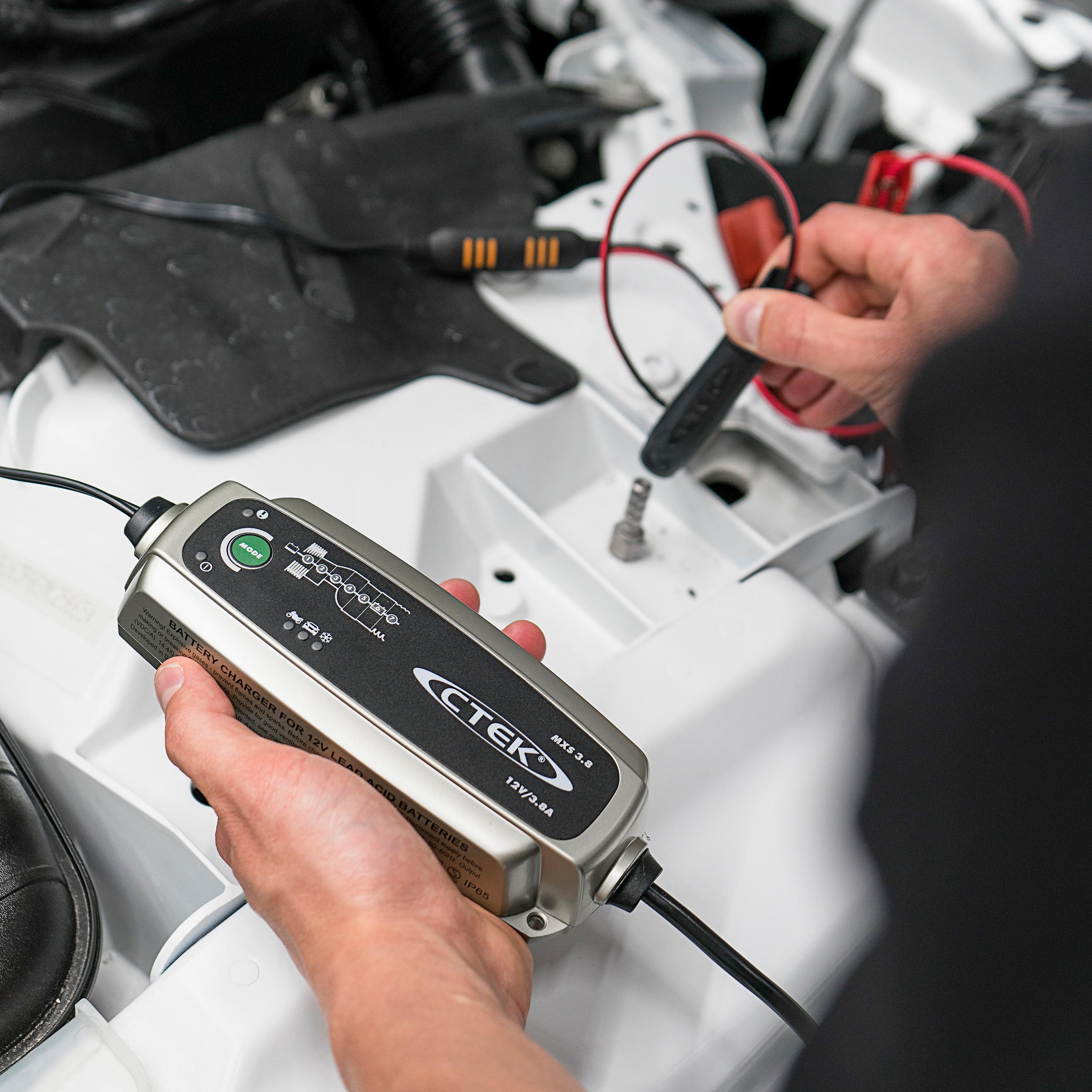 CTEK MXS 3.8 UK Battery Charger