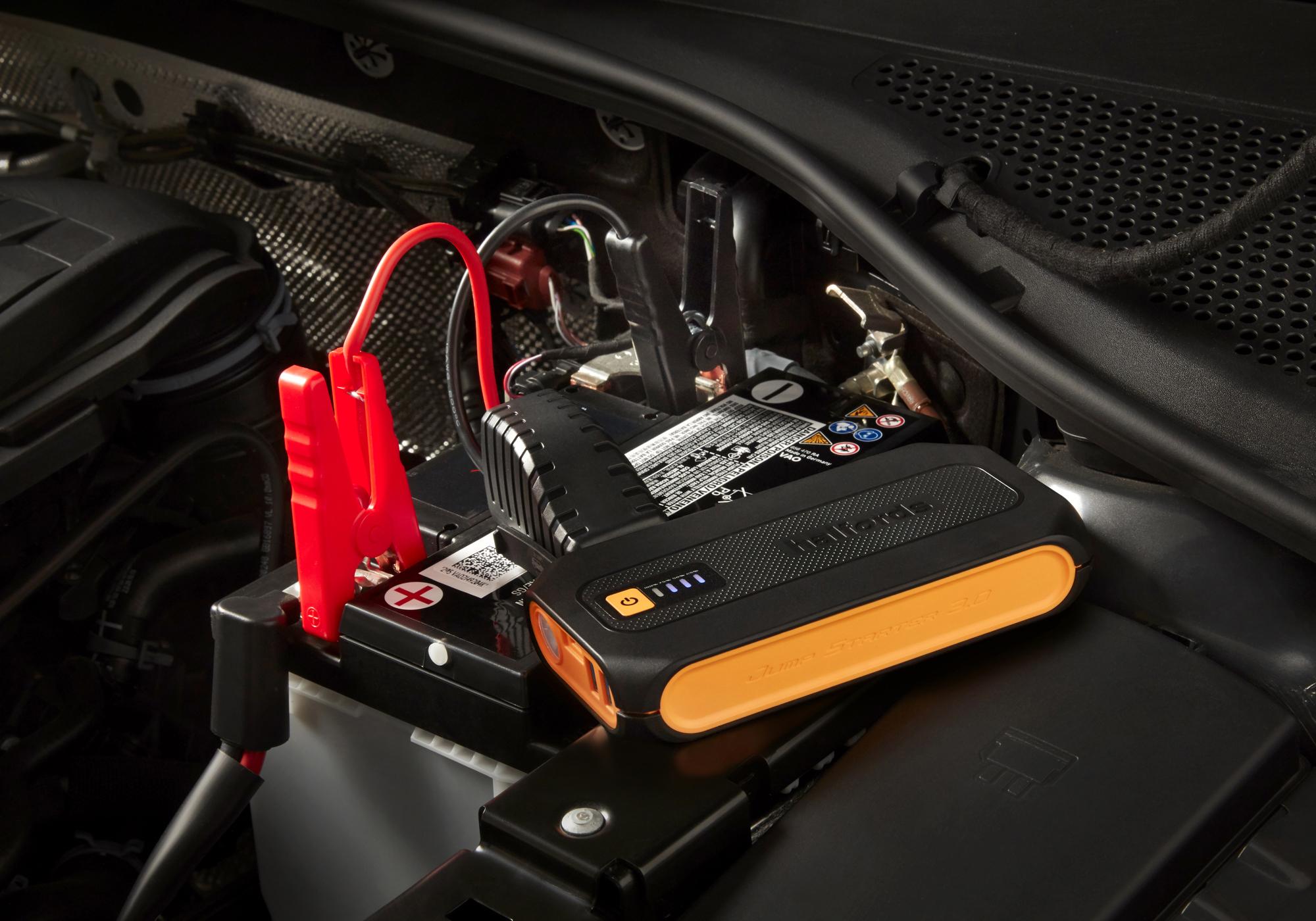 Halfords Advanced Lithium Jump Starter - Up to 3L