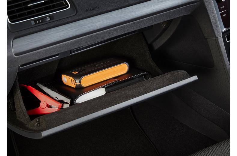 Halfords Advanced Lithium Jump Starter - Up to 3L Halfords Advanced Lithium Jump Starter - Up to 3L