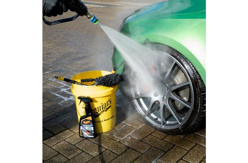 Meguiars Supreme Angled Wheel Brush Meguiars Supreme Angled Wheel Brush