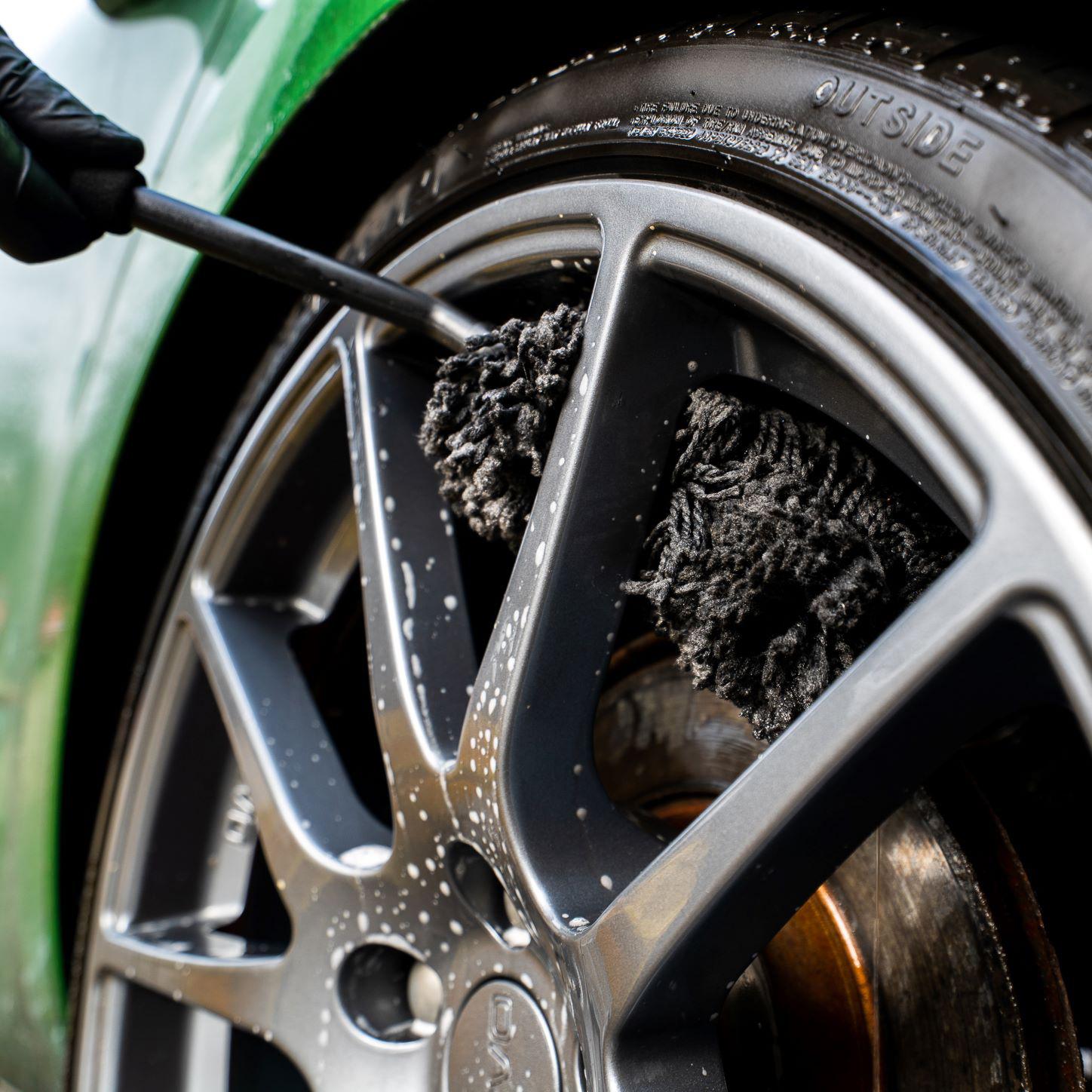 Meguiars Supreme Angled Wheel Brush