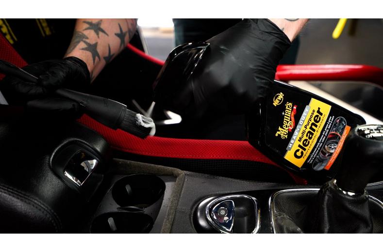 Meguiars Multi-Purpose Brush Medium Meguiars Multi-Purpose Brush Medium