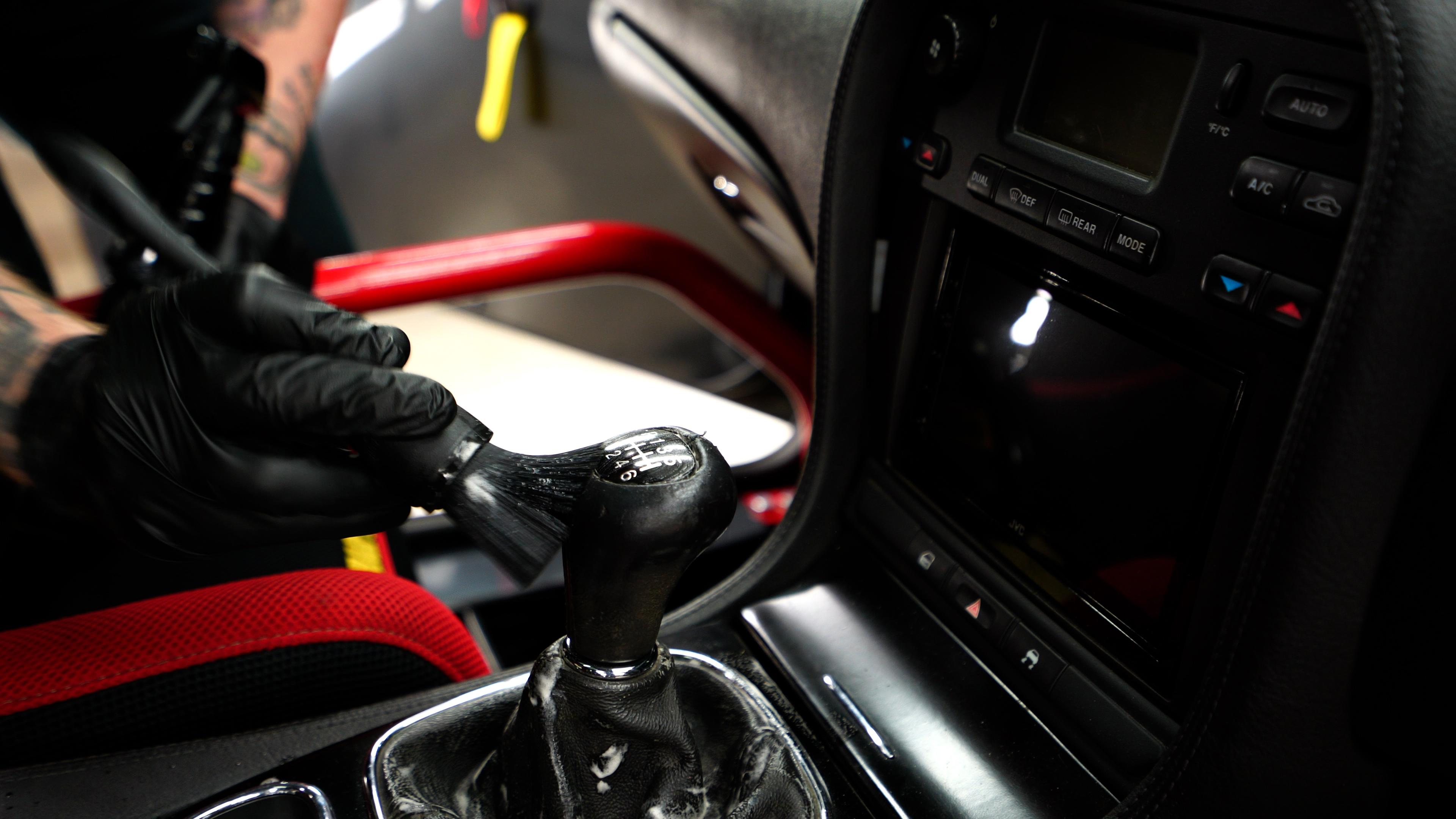 Meguiars Multi-Purpose Brush Medium