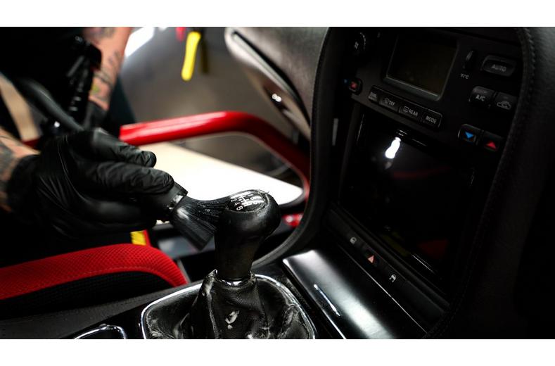 Meguiars Multi-Purpose Brush Medium Meguiars Multi-Purpose Brush Medium