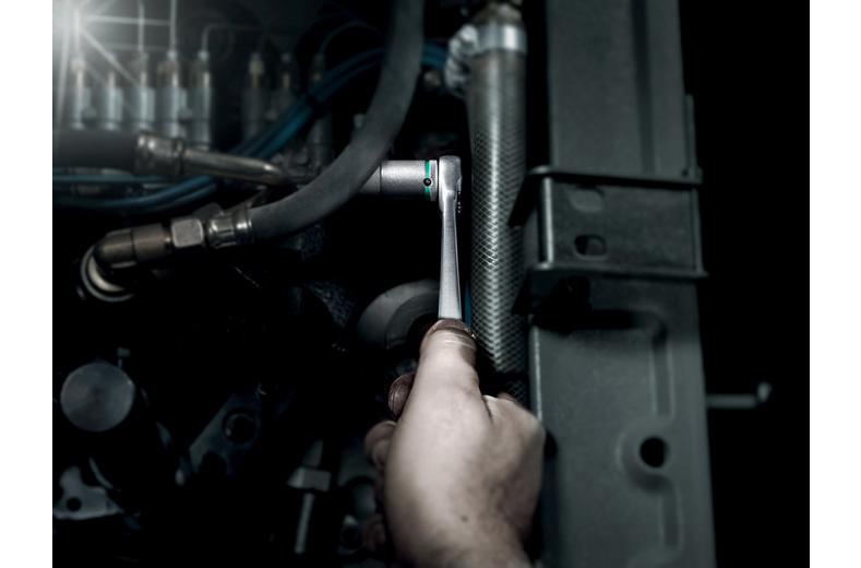 Wera 8003 A Zyklop Metal Ratchet With Push-Through Square And 1/4 Drive Wera 8003 A Zyklop Metal Ratchet With Push-Through Square And 1/4 Drive