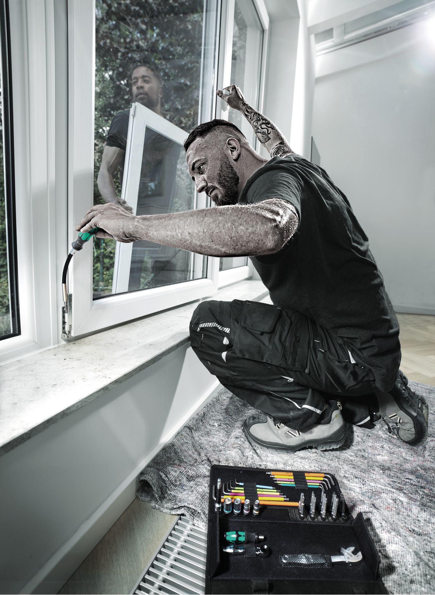 Wera 393 S Bitholding Screwdriver Extra Slim With Flexible Shaft