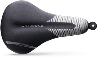 Halfords Selle Italia Comfort Booster Saddle Cover - Small | Extra 8% off for BC Members