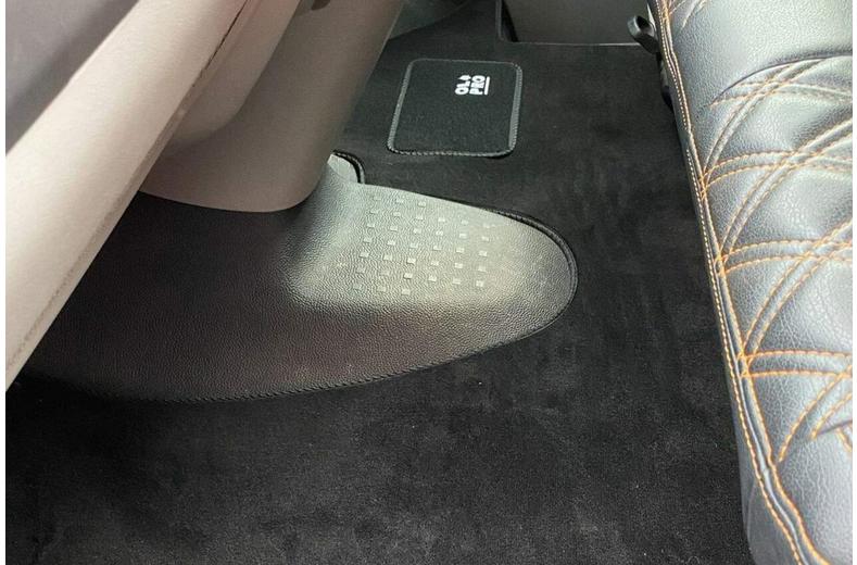 Olpro Volkswagen Transporter T5 Campervan Front Mat - Black Olpro Volkswagen Transporter T5 Campervan Front Mat - Black