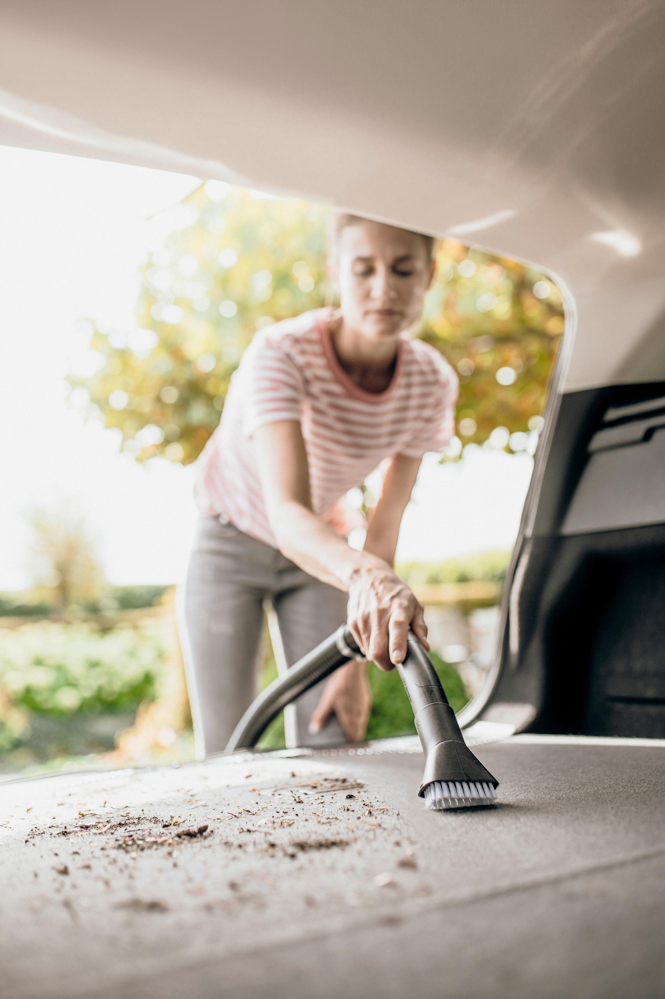 Karcher WD 3 Car Wet and Dry Vacuum Cleaner