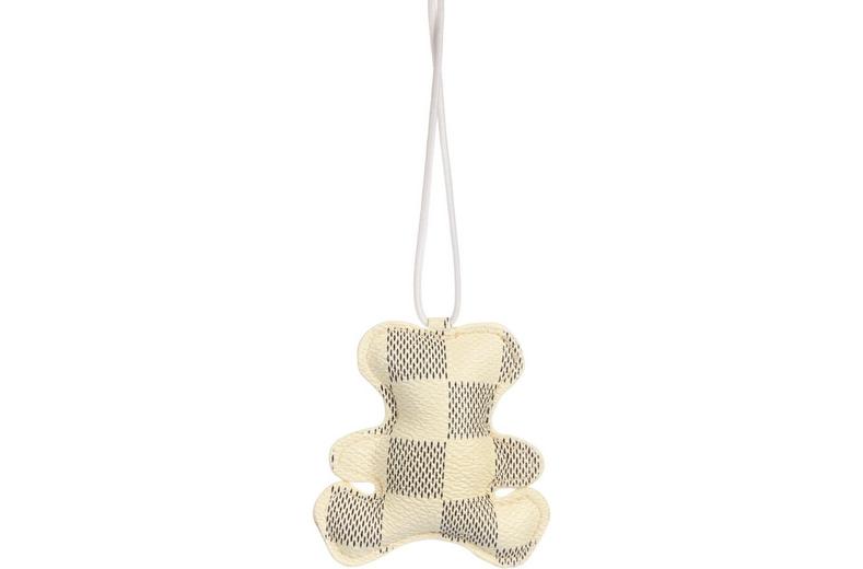 Flo's Fancies Teddy Bear White Air Freshener - Fresh Linen Flo's Fancies Teddy Bear White Air Freshener - Fresh Linen