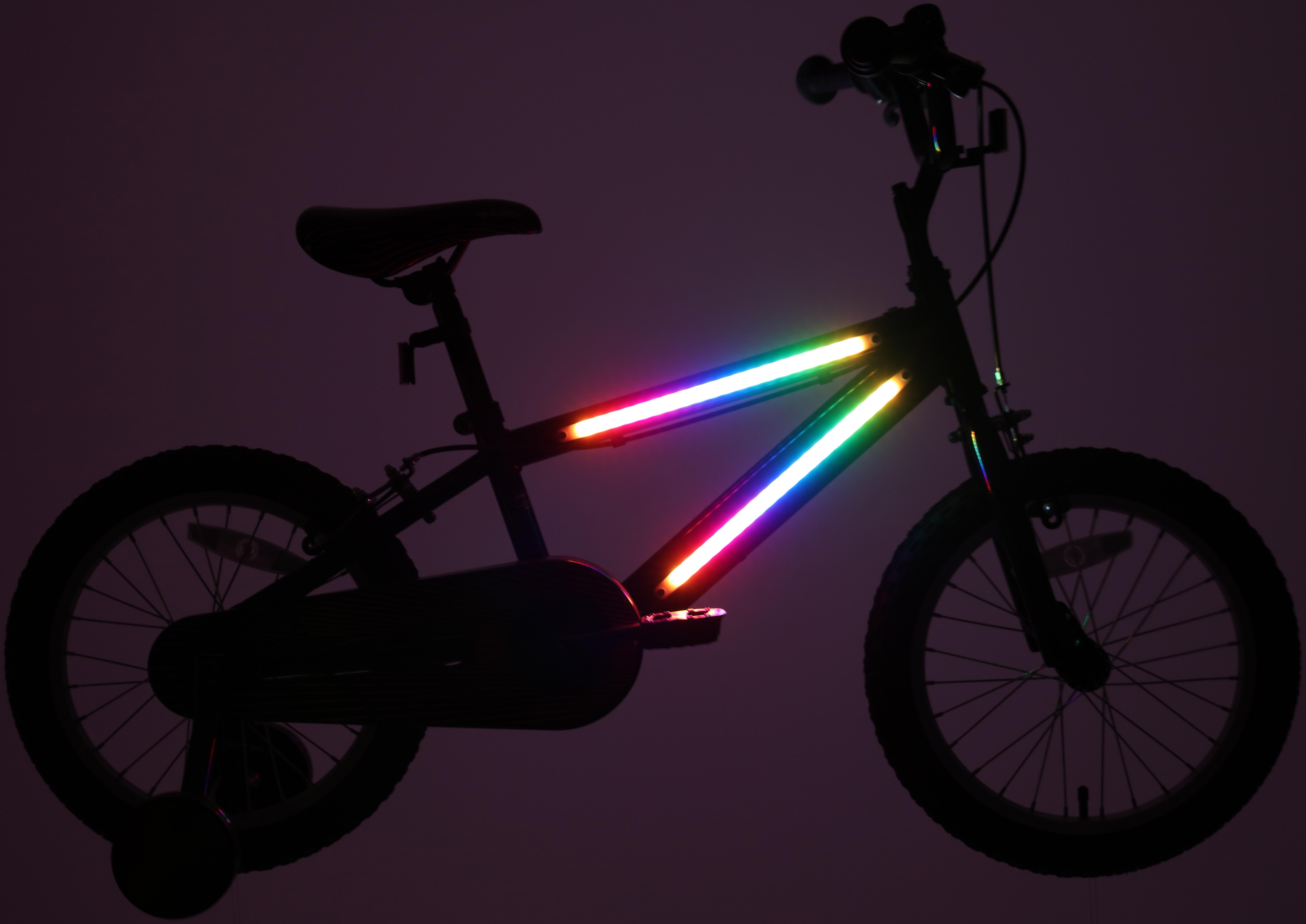 Apollo Cyber Light Up Kids Bike - 16" Wheel