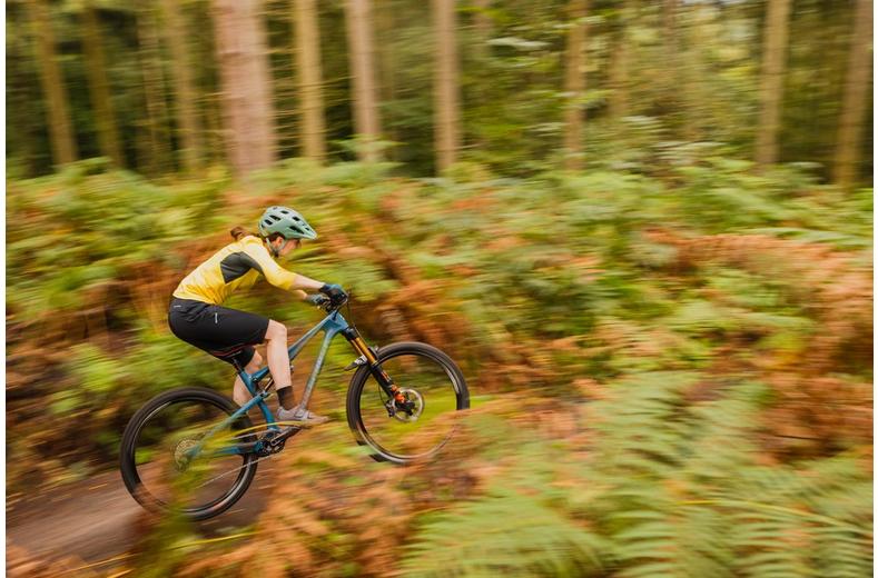 Altura Kielder Womens Cycling Jersey Altura Kielder Womens Cycling Jersey