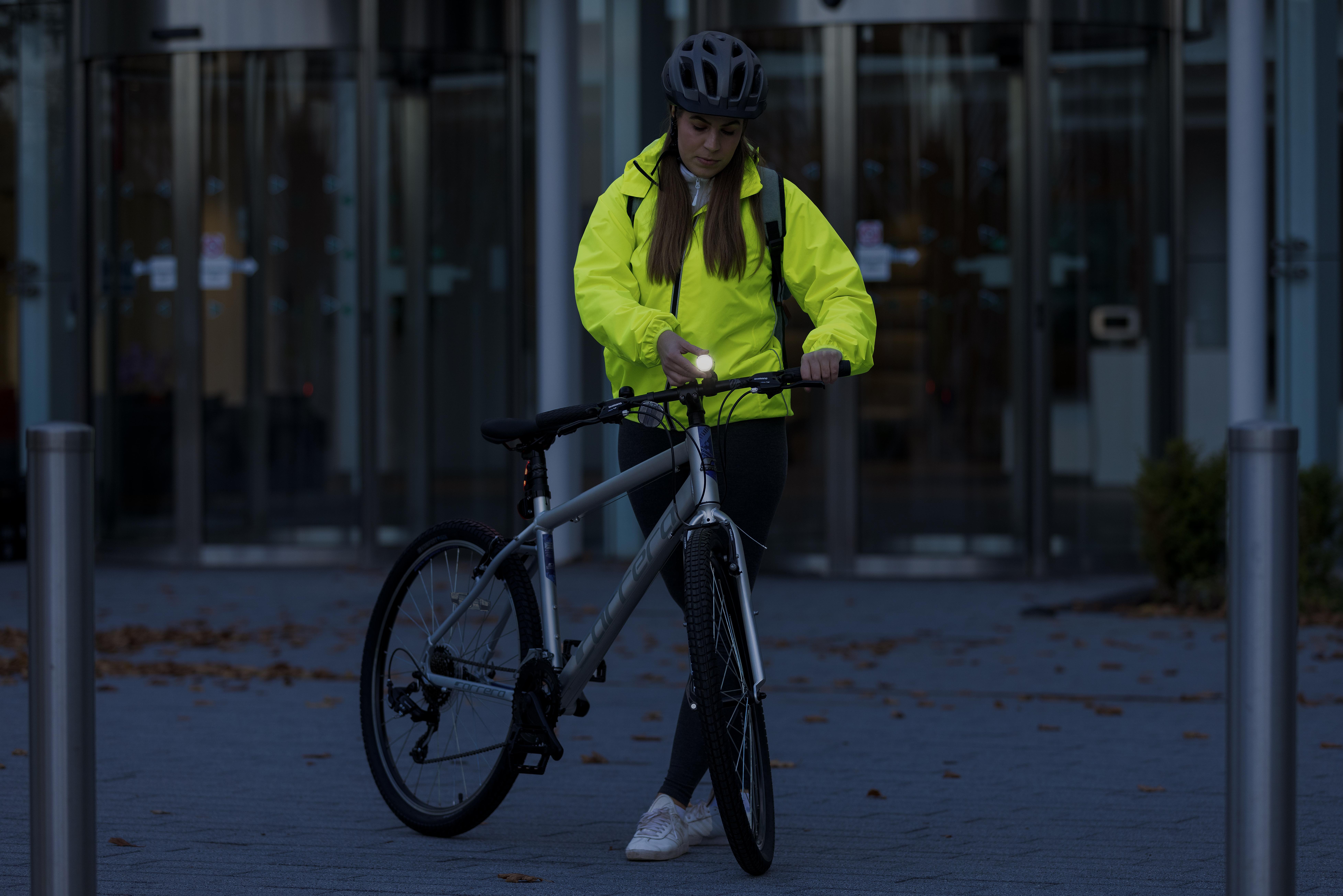 Halfords Advanced 500 Lumen Front Bike Light