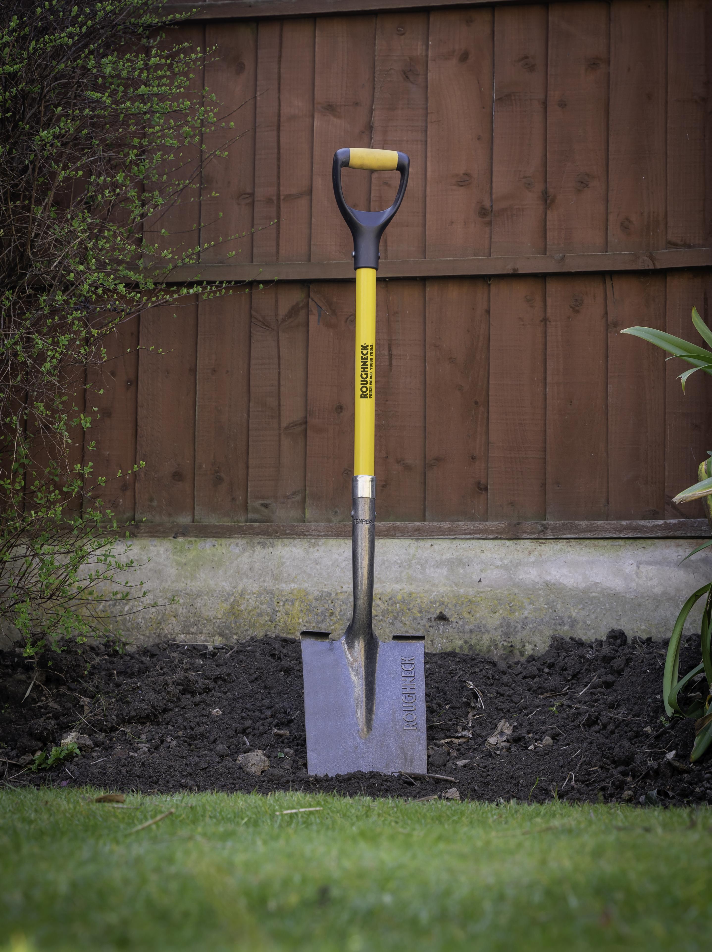 Roughneck Digging Spade