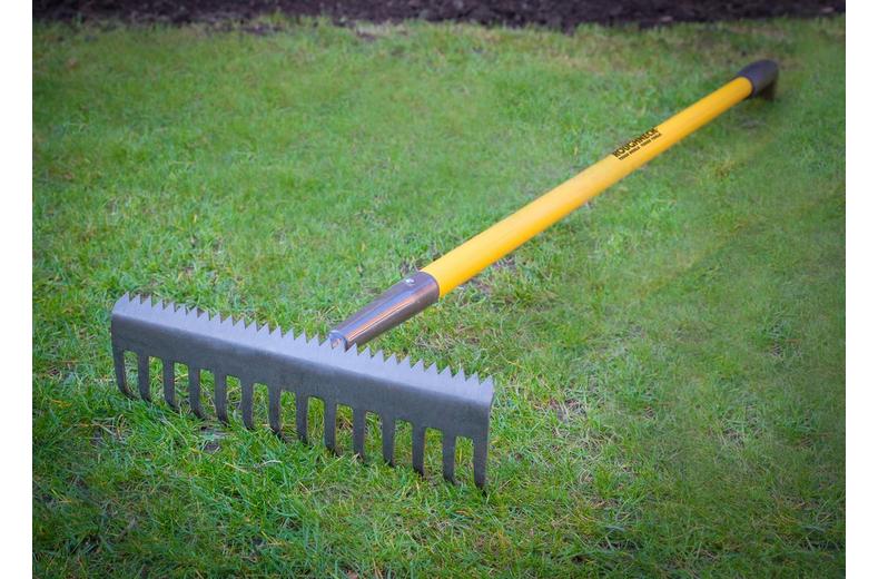 Roughneck Sharp Edge Soil Rake Roughneck Sharp Edge Soil Rake