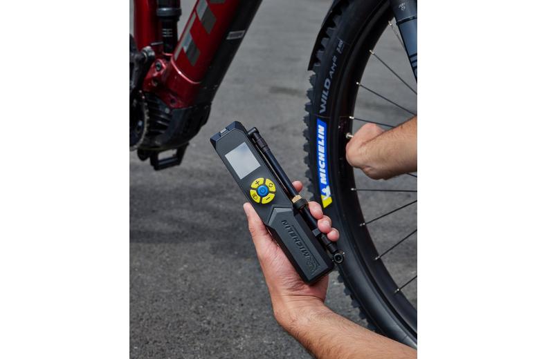 Michelin Mini Rechargeable Inflator Michelin Mini Rechargeable Inflator