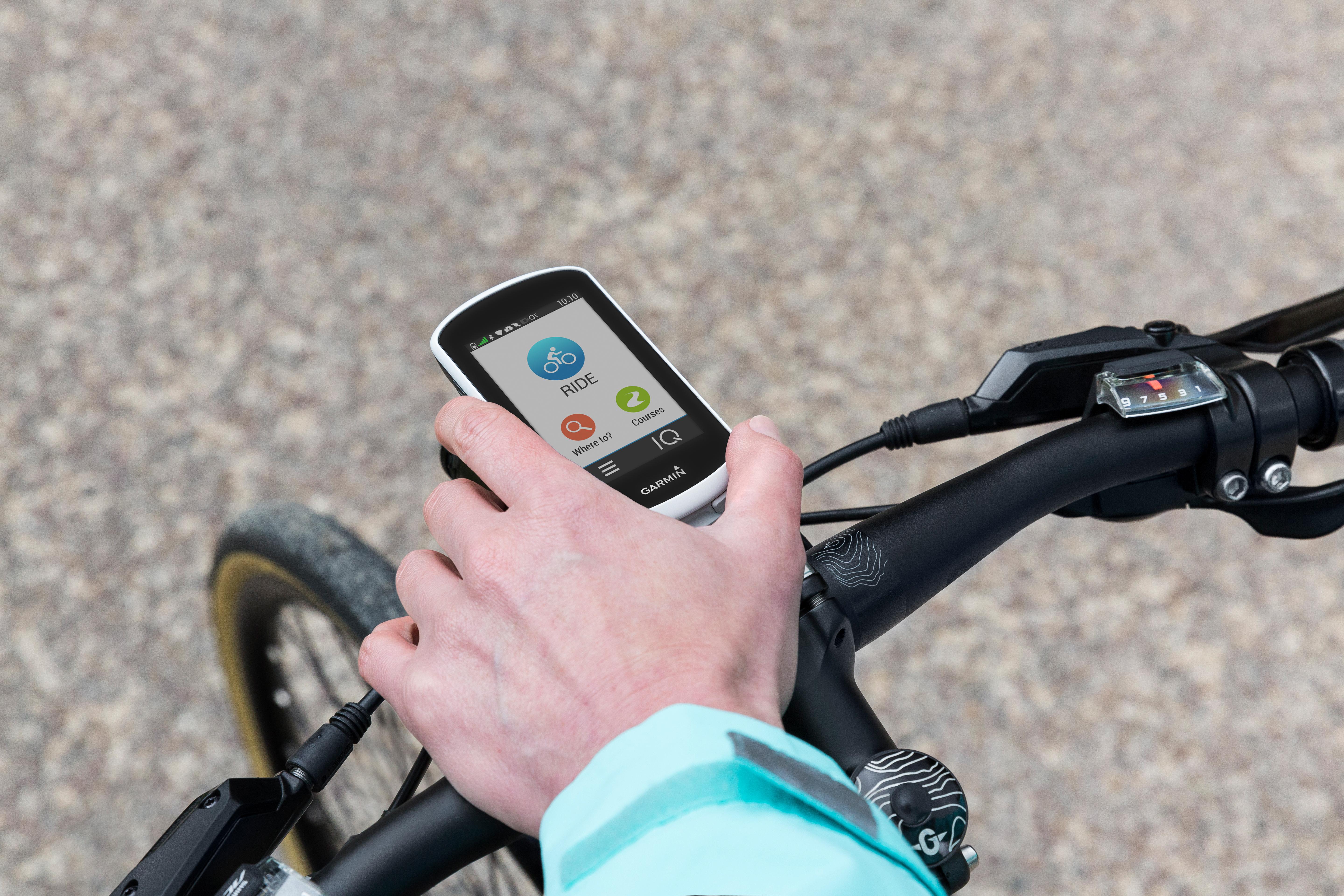 halfords garmin edge explore