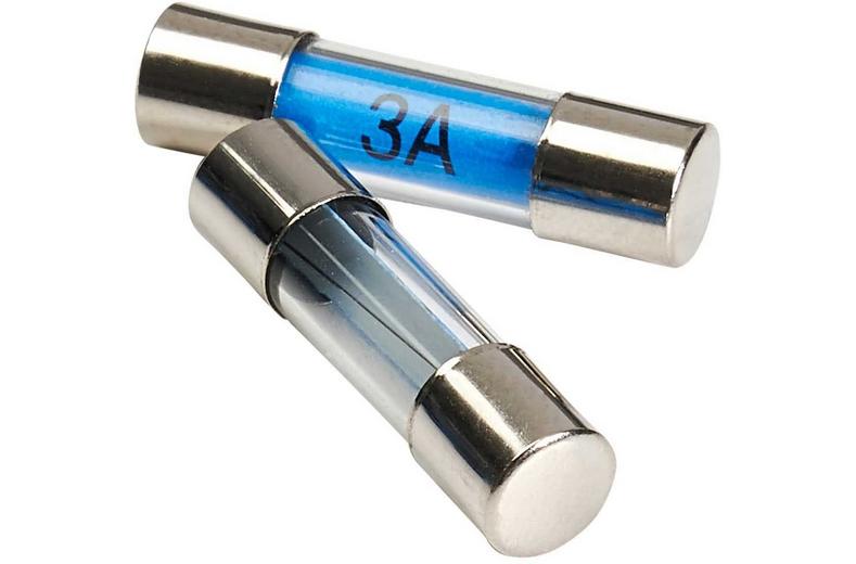 Halfords Radio Fuse 3 Amp (FUSE108) Halfords Radio Fuse 3 Amp (FUSE108)