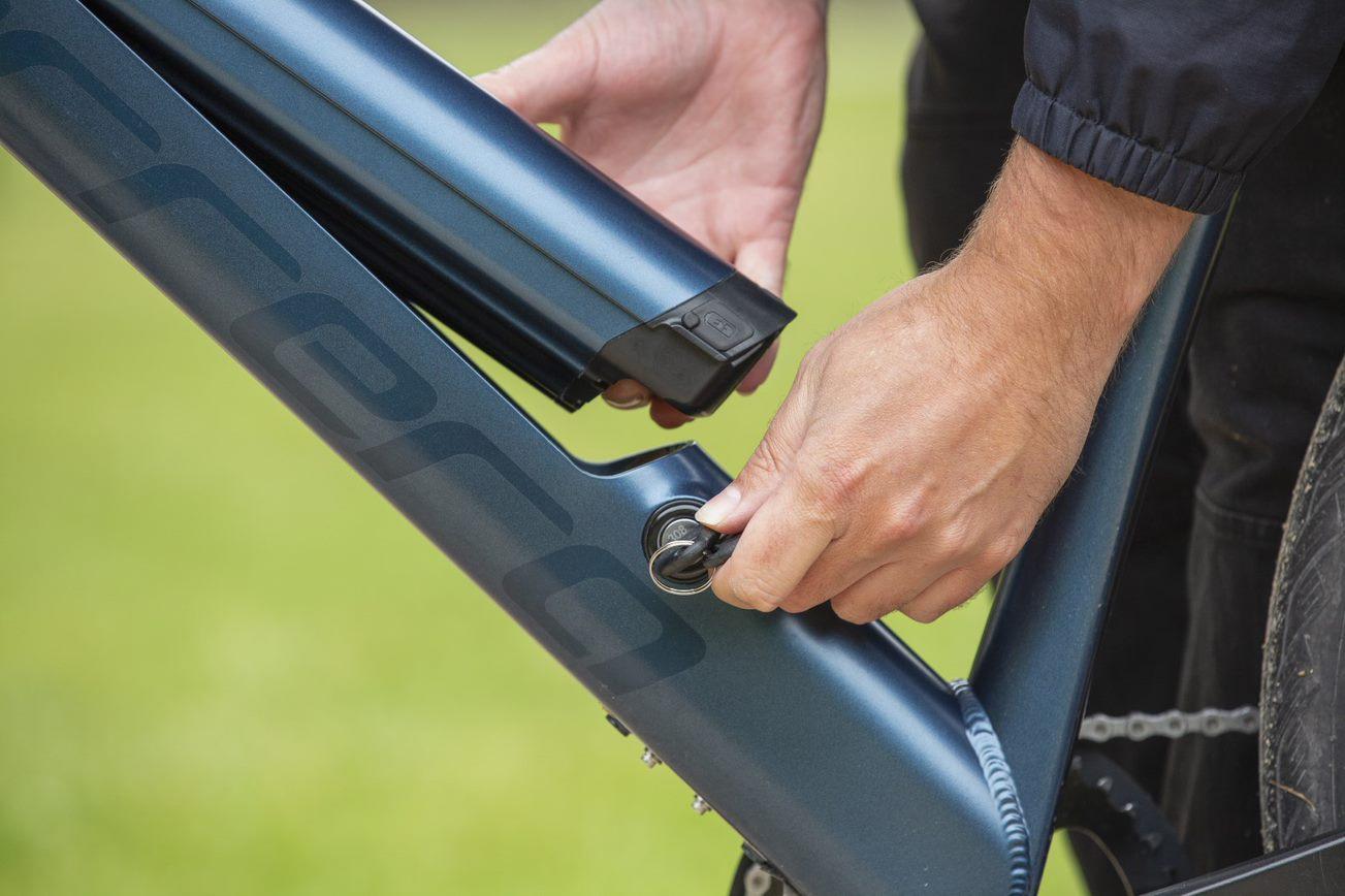 Carrera impel im-2.1 Electric Hybrid Bike - M, L Frames