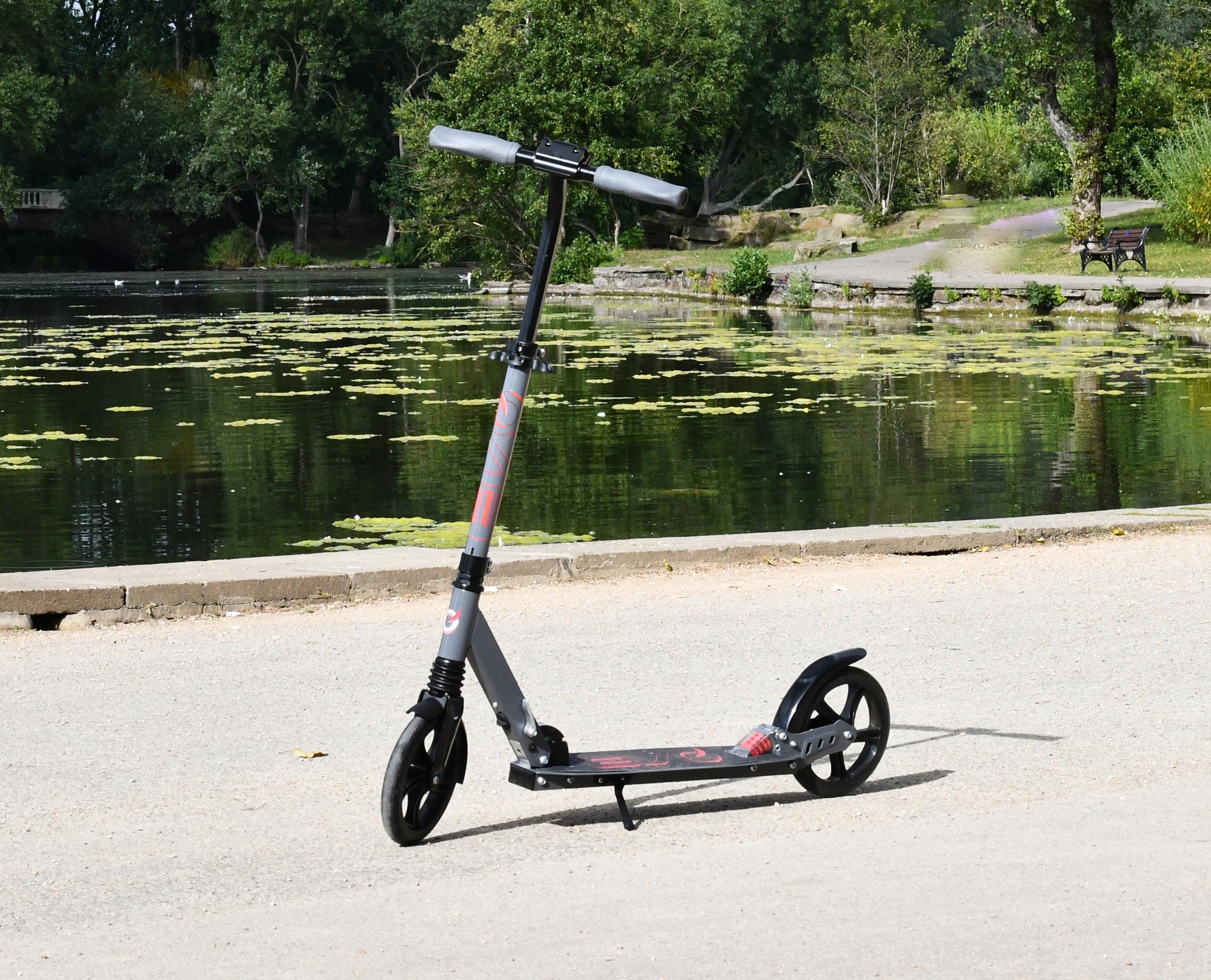 EVO Street Rider Commuter Scooter