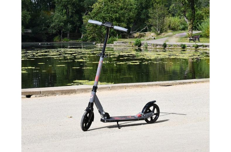 EVO Street Rider Commuter Scooter EVO Street Rider Commuter Scooter