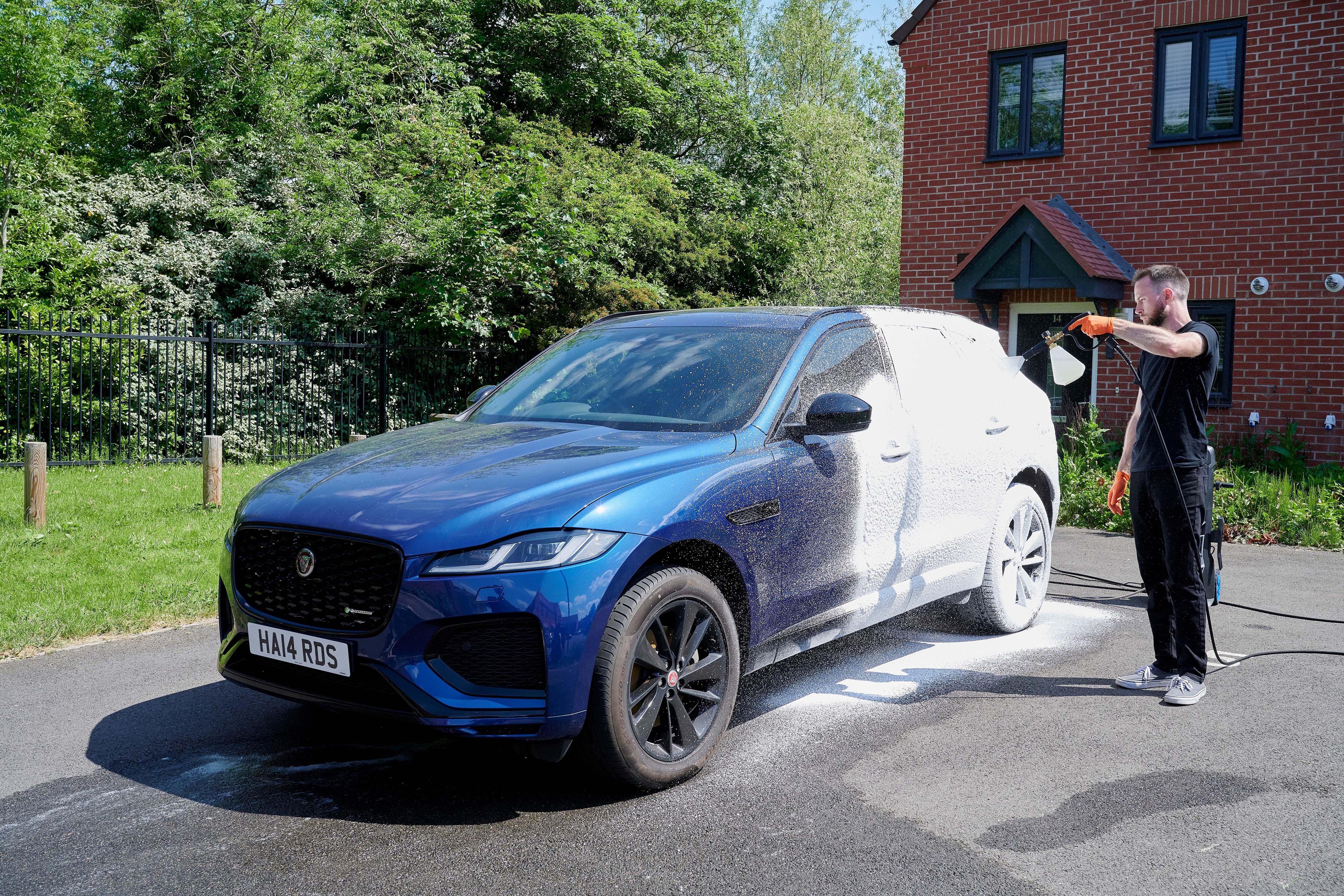 Halfords Advanced Premium Snow Foam Bottle Kit