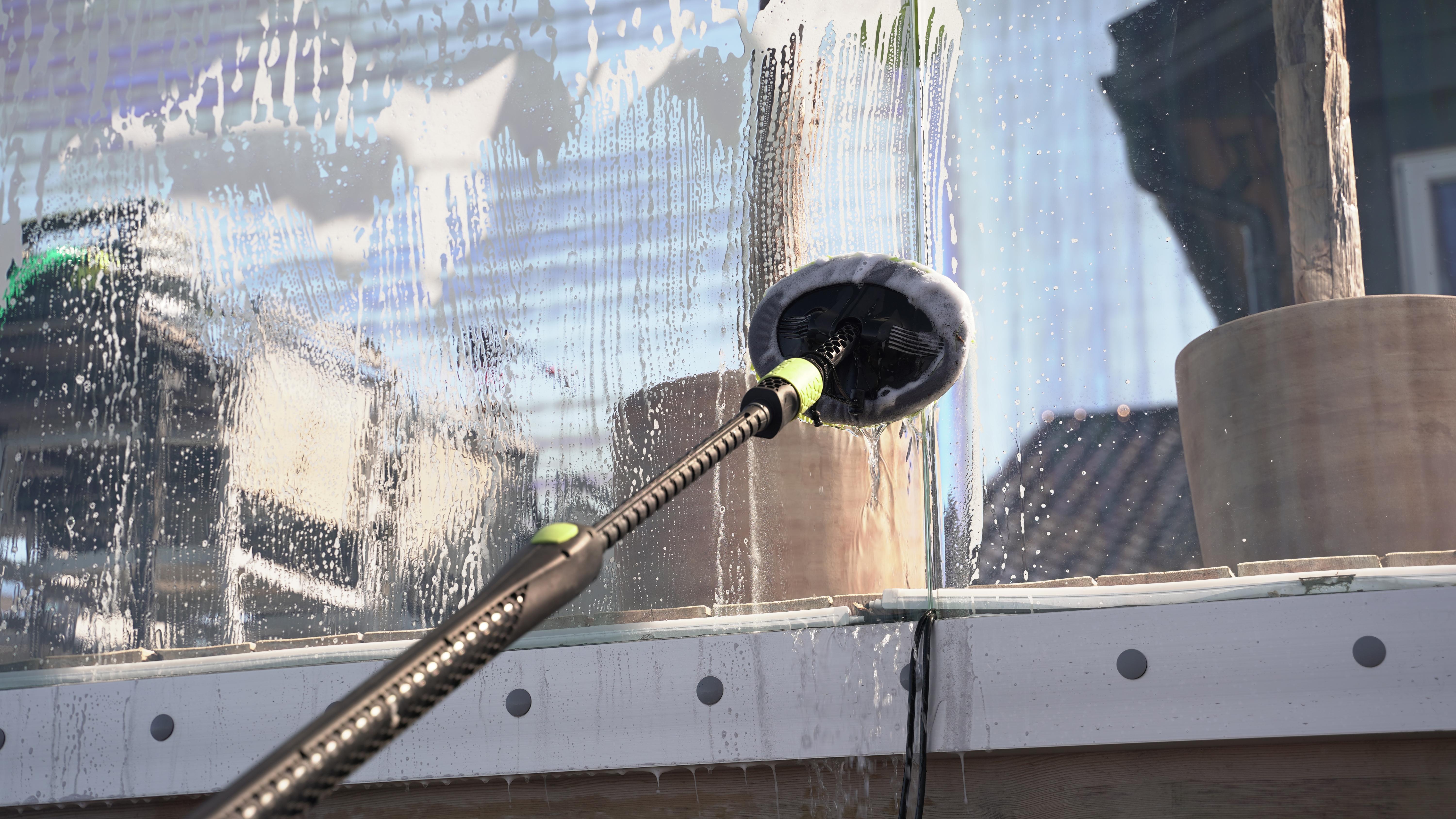 AVA Microfirer Mop W/ Waterflow