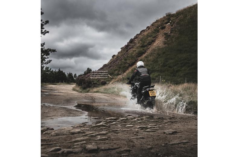 Montreal 4 MS D2Dry Jacket Blk/Gry/Red Montreal 4 MS D2Dry Jacket Blk/Gry/Red