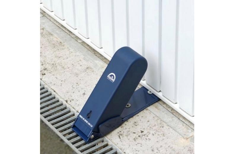 Squire Garage Defender 5 Squire Garage Defender 5