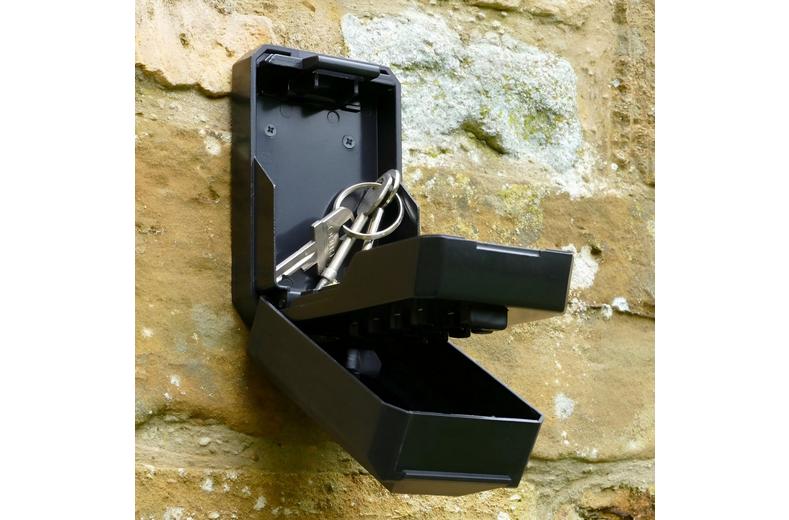 Squire KeyKeep2 Combinations Key Safe Squire KeyKeep2 Combinations Key Safe