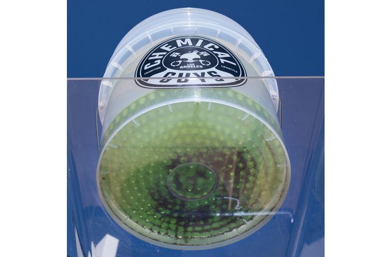 Chemical Guys Clear Bucket 4.25 Gallons Chemical Guys Clear Bucket 4.25 Gallons