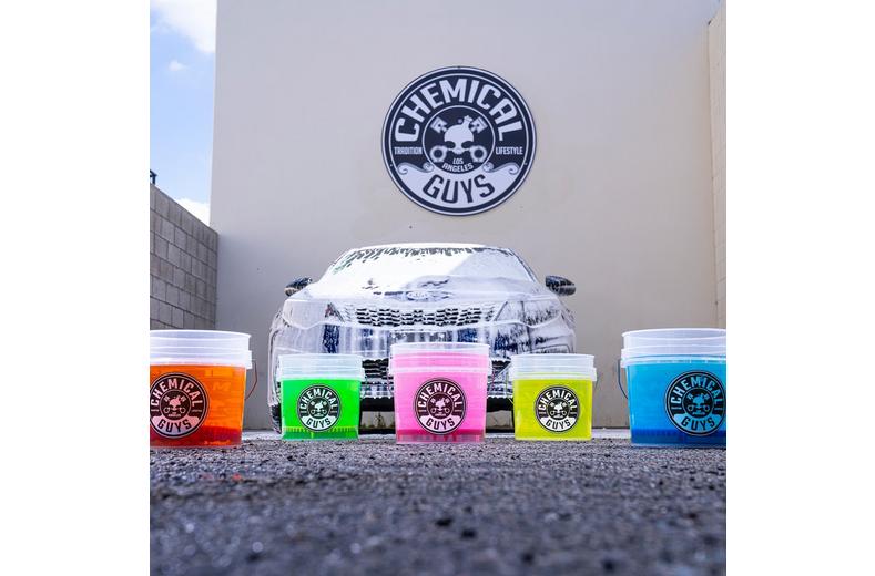 Chemical Guys Clear Bucket 4.25 Gallons Chemical Guys Clear Bucket 4.25 Gallons