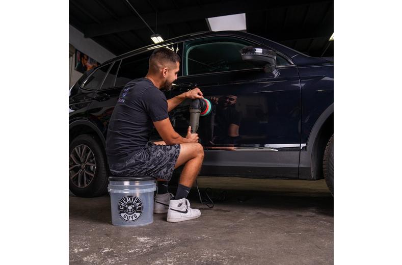 Chemical Guys Clear Bucket 4.25 Gallons Chemical Guys Clear Bucket 4.25 Gallons