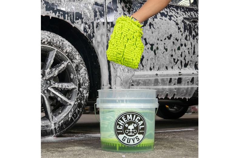 Chemical Guys Clear Bucket 4.25 Gallons Chemical Guys Clear Bucket 4.25 Gallons