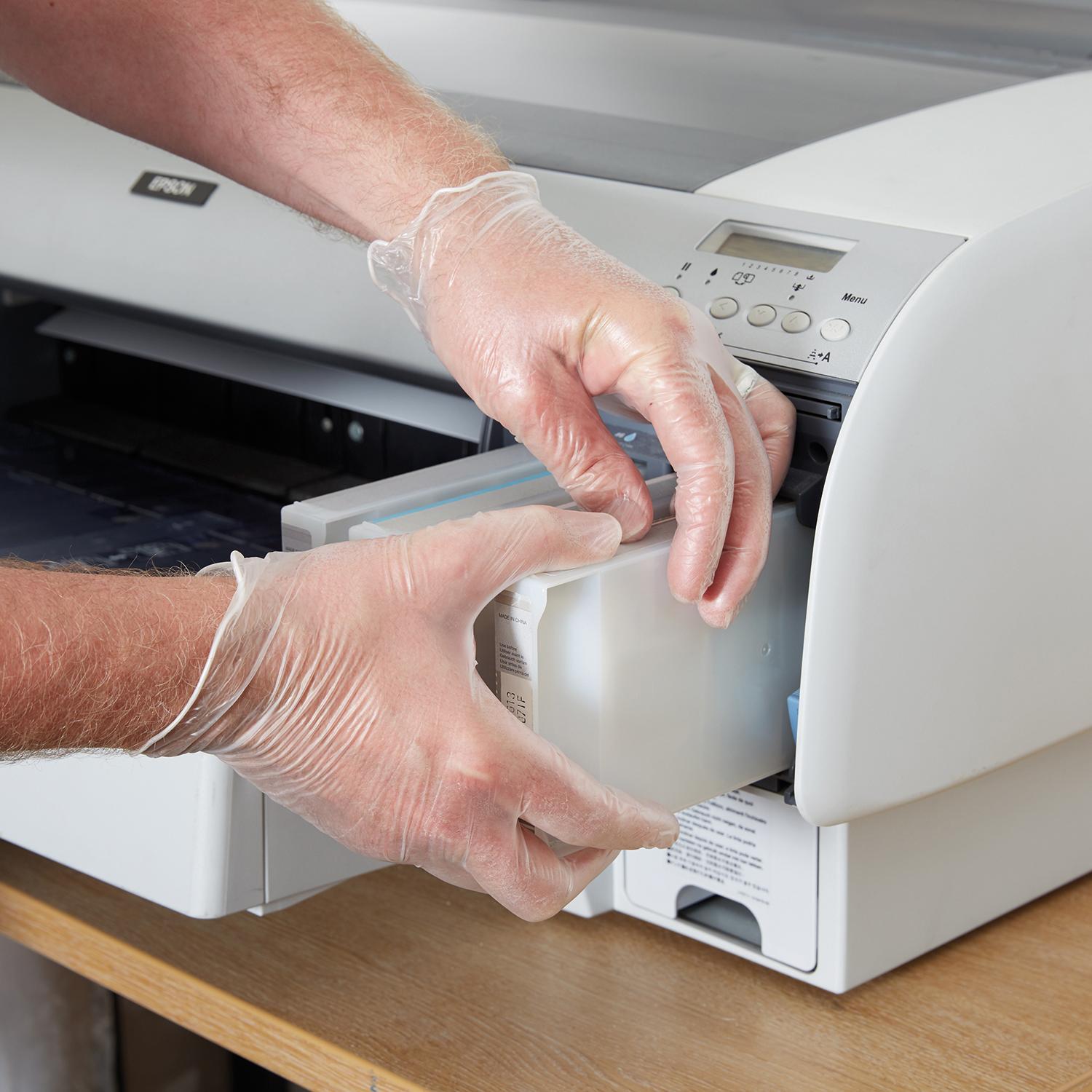 Keepsafe Clear Vinyl Gloves Retail Pack of 10 - Large