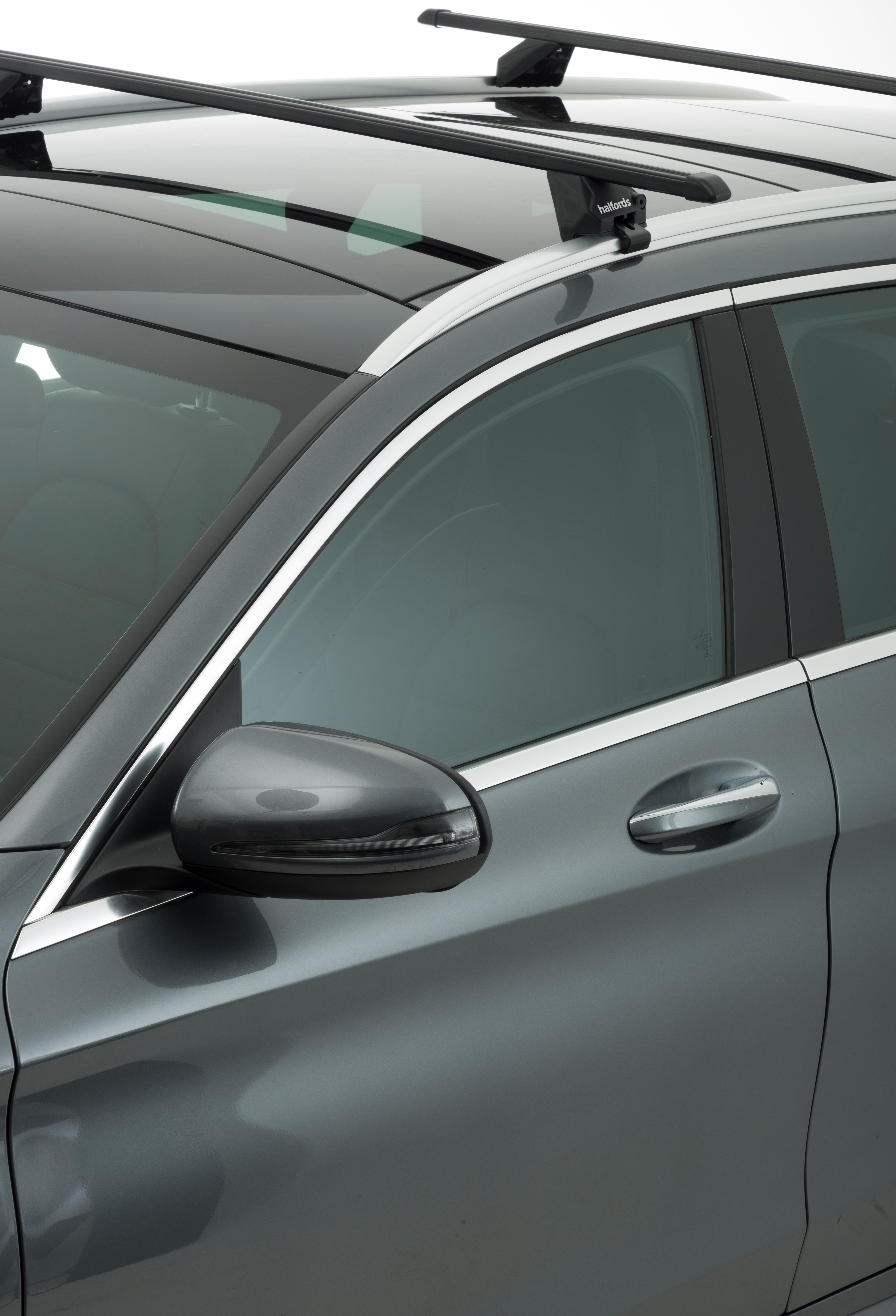 Halfords Integrated Rail Steel Roof Bars 107cm Length - Set i1