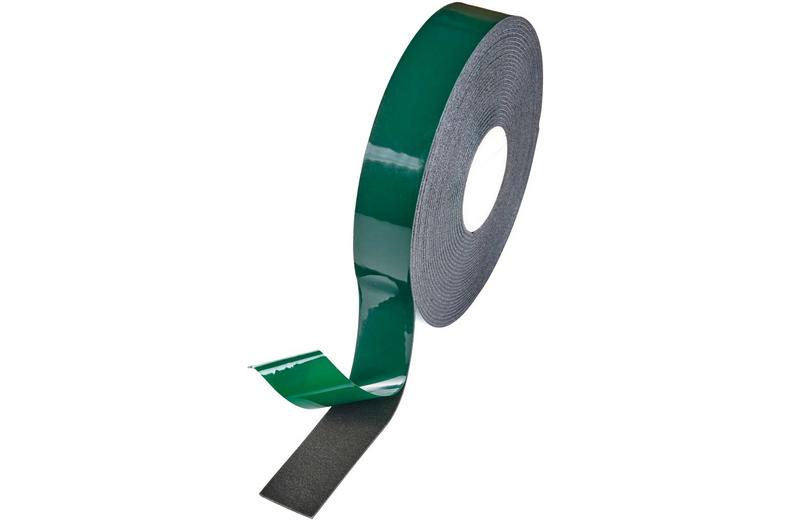 Halfords Double Sided Tape 18mm x 5m (TAPE104) Halfords Double Sided Tape 18mm x 5m (TAPE104)