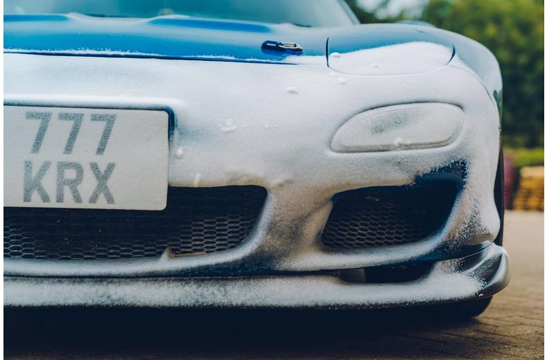 Meguiar’s Heavy Duty Foaming Bug Remover Meguiar’s Heavy Duty Foaming Bug Remover