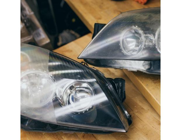 Meguiar's two step headlight restoration kit for the win #headlightres