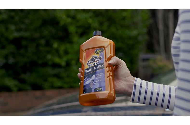 Armor All Car 1 Litre Wash & Wax Armor All Car 1 Litre Wash & Wax