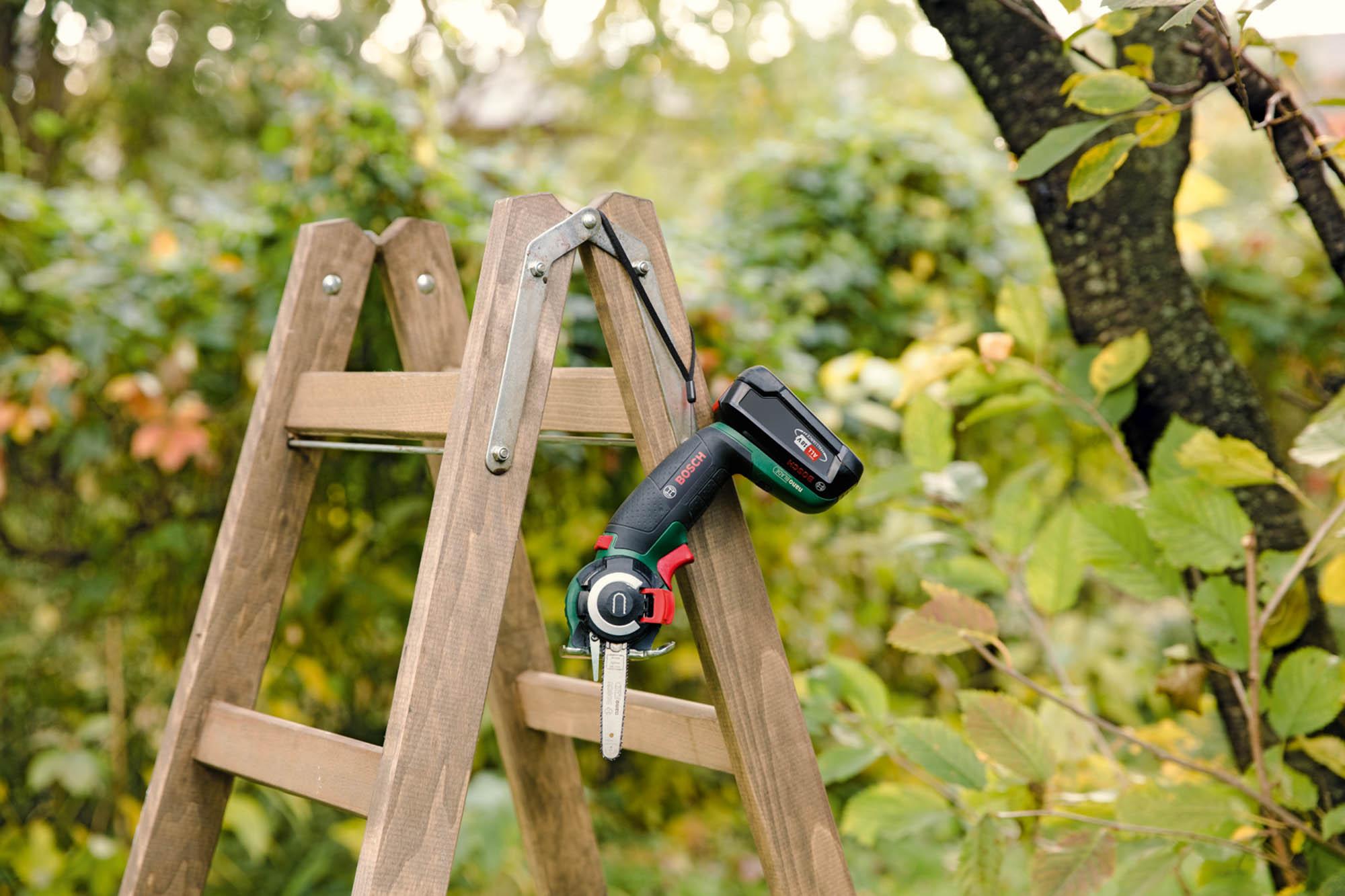 Bosch 18V AdvancedCut Nanoblade Saw (Bare Tool)