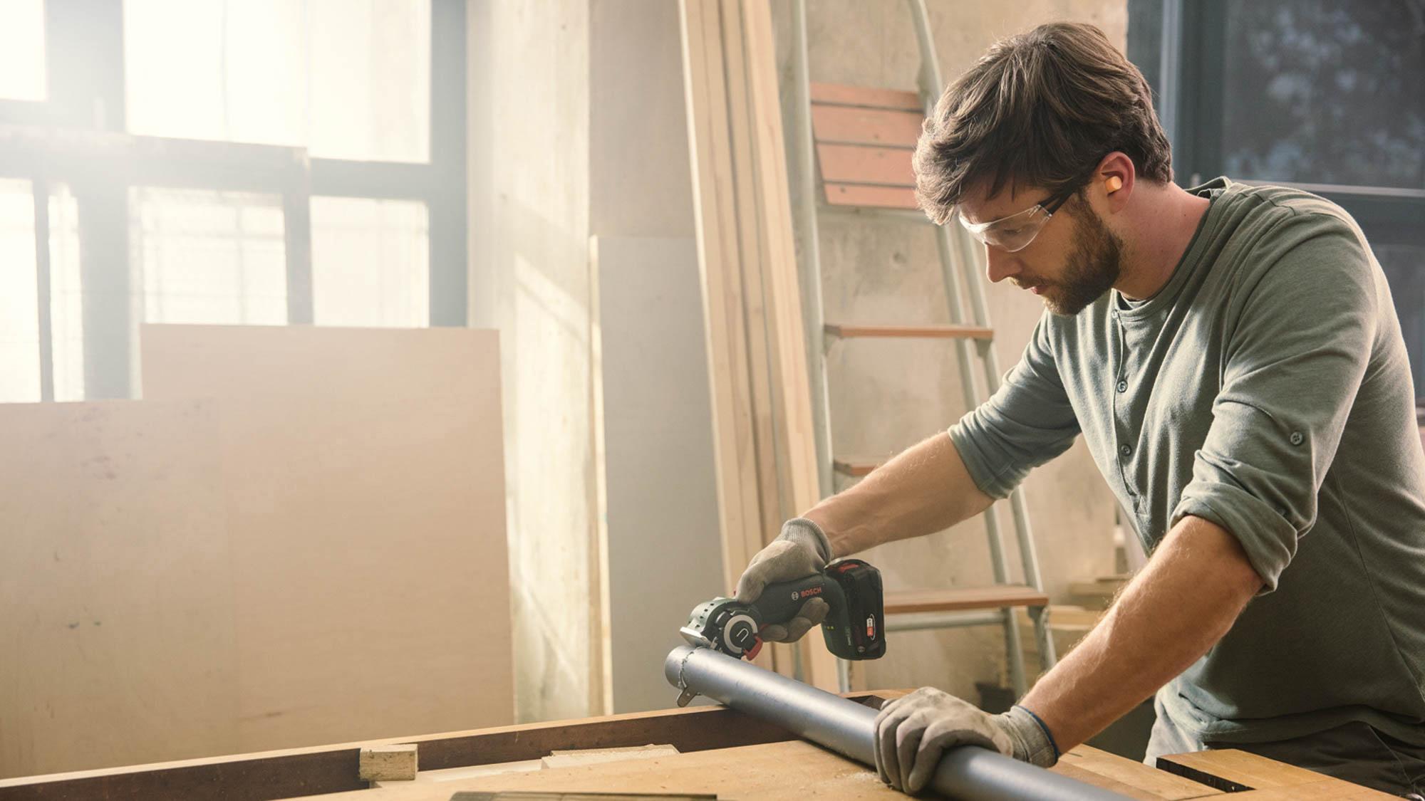 Bosch 18V AdvancedCut Nanoblade Saw (Bare Tool)