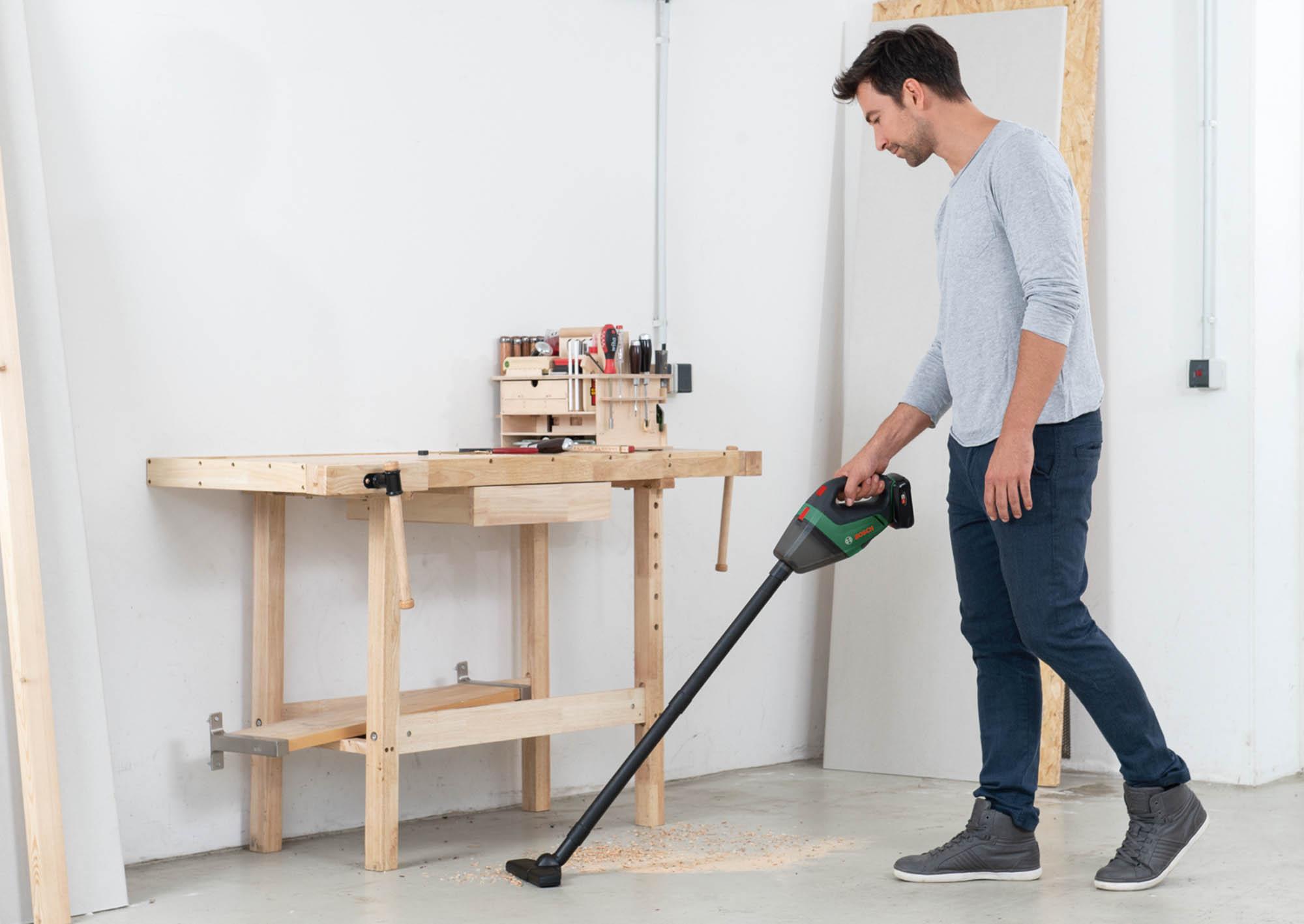 Bosch 18V UniversalVac Cordless Vacuum Cleaner (Bare Tool)