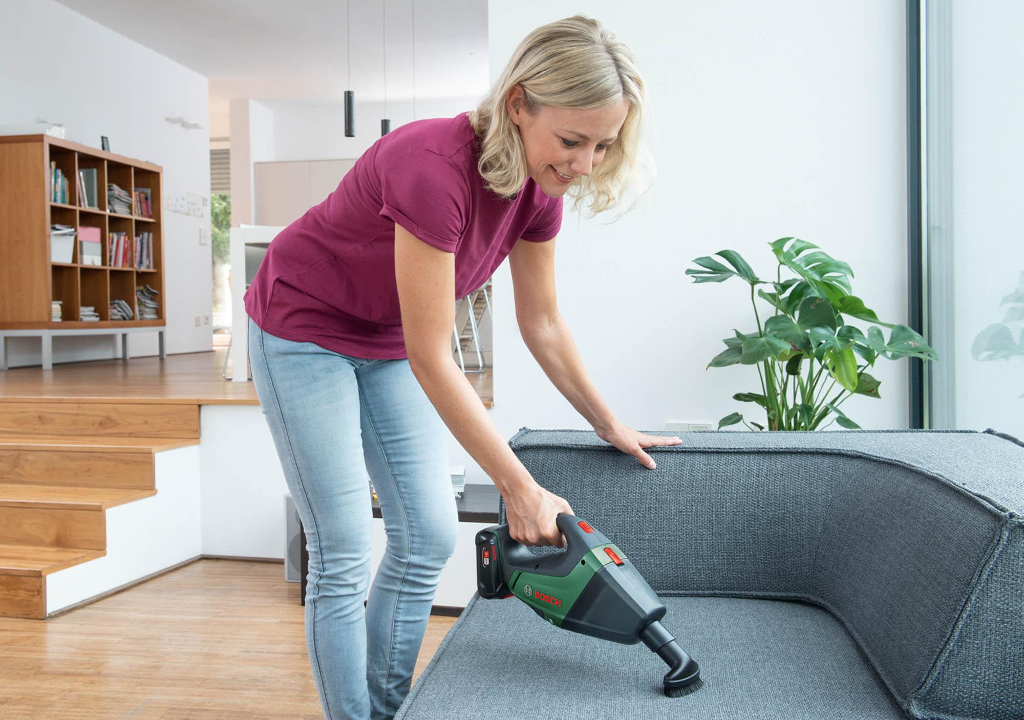 Bosch 18V UniversalVac Cordless Vacuum Cleaner (Bare Tool)