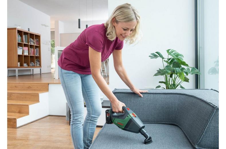 Bosch 18V UniversalVac Cordless Vacuum Cleaner (Bare Tool) Bosch 18V UniversalVac Cordless Vacuum Cleaner (Bare Tool)